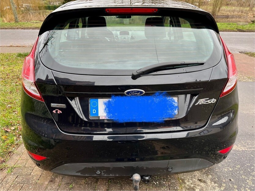 Ford Fiesta 104.950 km 5.200 € Berlin 10178