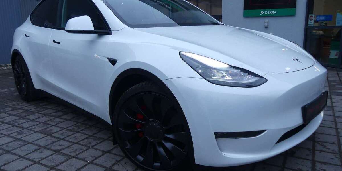 Tesla Model Y 61.277 km 39.600 &euro; Berlin 13156