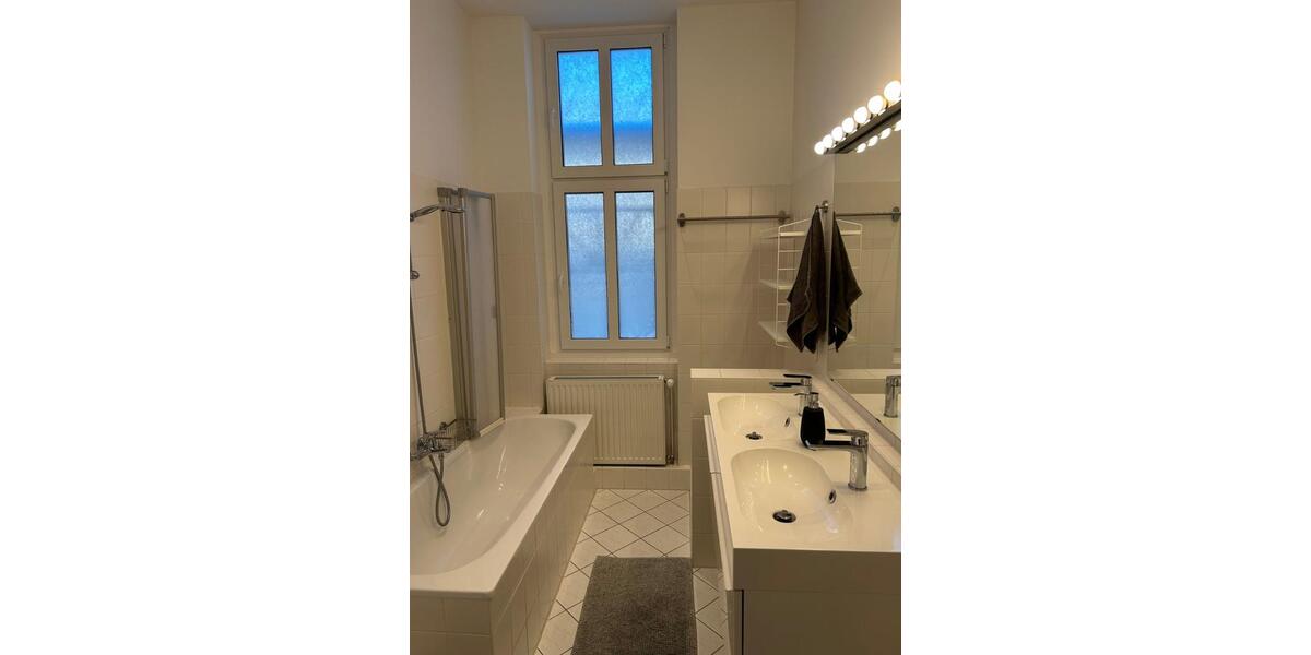 Etagenwohnung Berlin Spandau - 5 Zimmer, 140 m&sup2;, 2.500&euro; | Angebot:25943203
