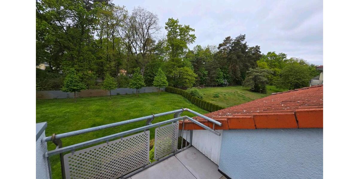 Dachgeschoßwohnung Kleinmachnow - 2 Zimmer, 70 m&sup2;, 1.176&euro; | Angebot:26481403