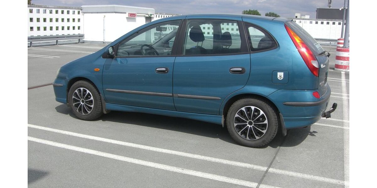 Nissan Almera Tino 126.100 km 3.290 &euro; Berlin 13435
