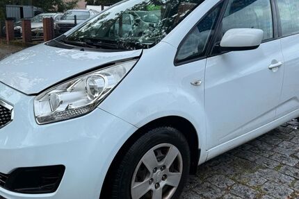 Kia Venga 138.000 km 4.999 &euro; berlin 12527