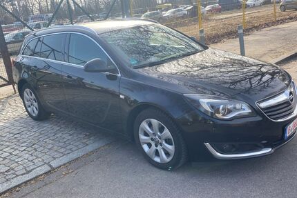 Opel Insignia 137.983 km 8.900 &euro; Berlin 12109
