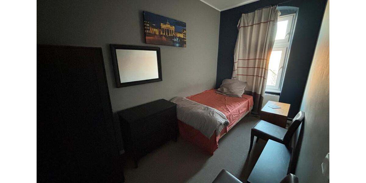 Etagenwohnung Berlin Mitte - 3 Zimmer, 80 m&sup2;, 1.800&euro; | Angebot:25996174