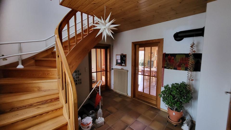 5-Raum KREATIVHAUS EBK Sauna großer Keller Lager & schöner Garten