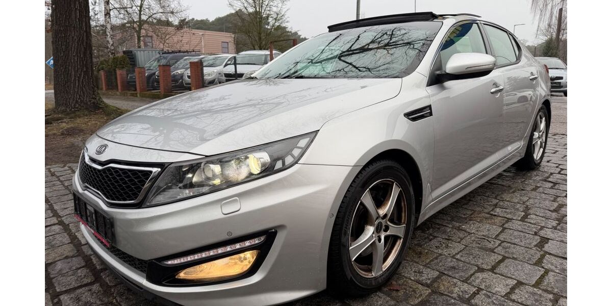 Kia Optima 201.000 km 7.299 &euro; berlin 12527