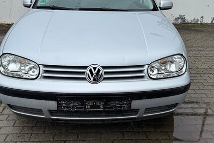 VW Golf 51.500 km 4.800 &euro; Berlin 10178