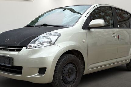 Daihatsu Sirion 140.000 km 999 &euro; Berlin 12681
