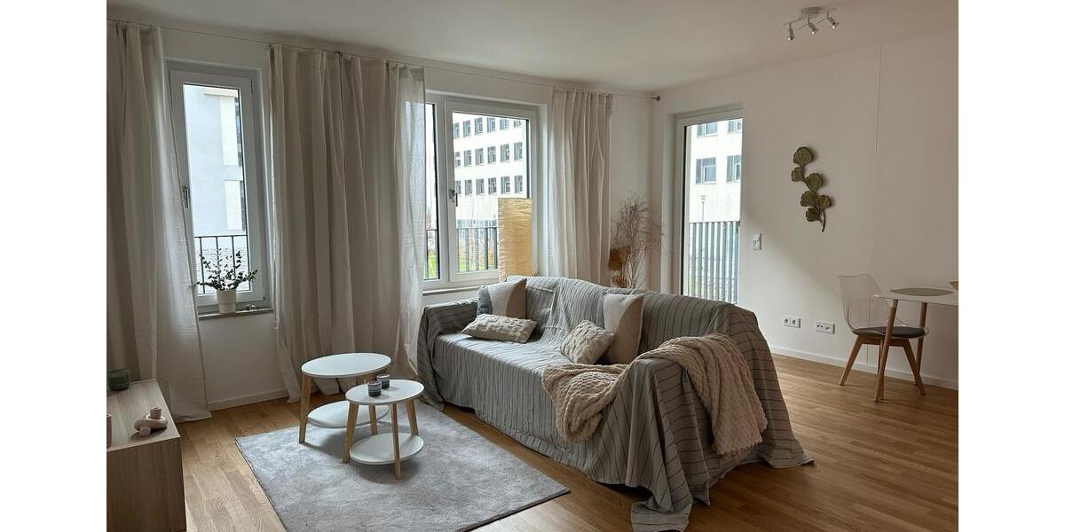 2 Zimmer Wohnung mit EBK und Balkon, sonnig und neuwertig 2 zimmer