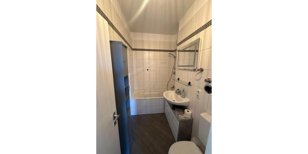 Dachgeschoßwohnung Berlin Reinickendorf - 2 Zimmer, 50 m&sup2;, 1.000&euro; | Angebot:25396881