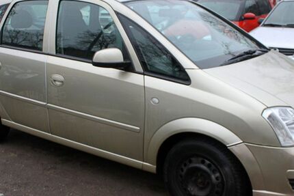 Opel Meriva 131.900 km 1.999 &euro; Berlin 13057