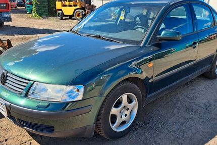 VW Passat 146.000 km 1.890 &euro; Berlin 13585
