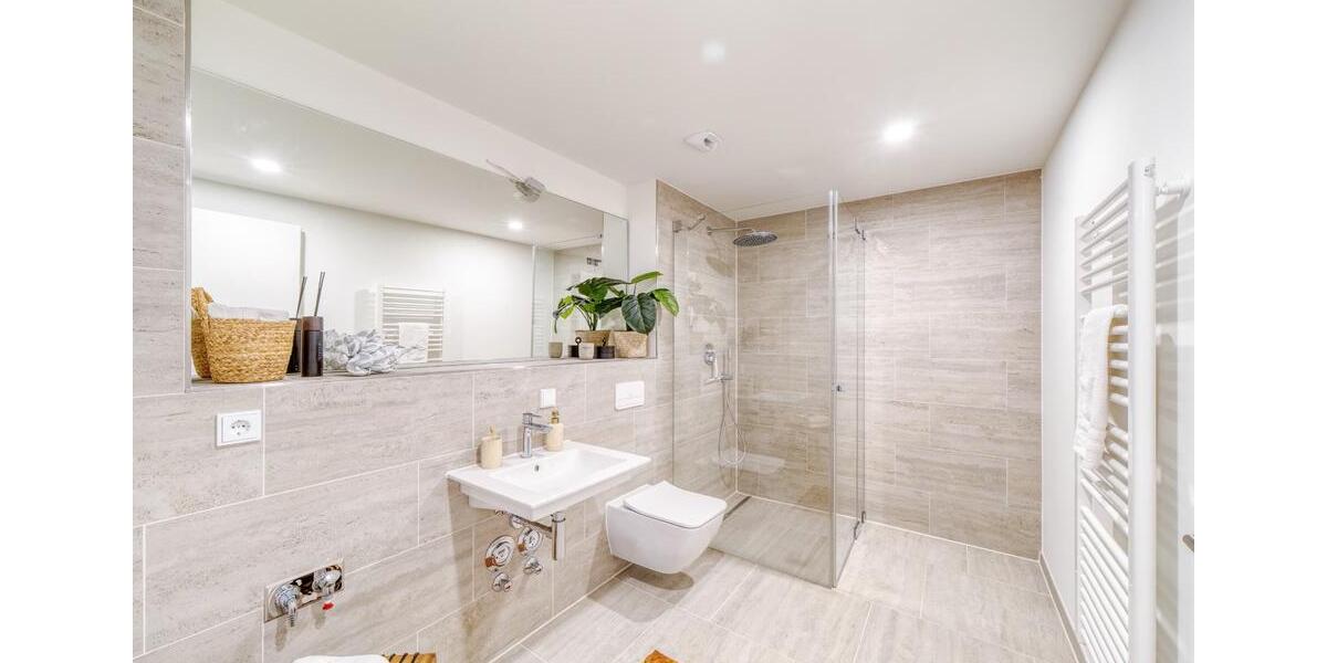 Dachgeschoßwohnung Berlin Treptow-Köpenick - 5 Zimmer, 159 m&sup2;, 3.250&euro; | Angebot:24831141