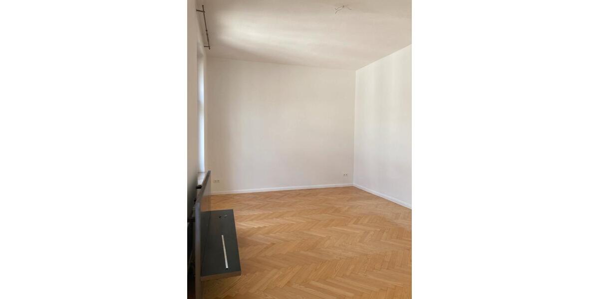 Dachgeschoßwohnung Berlin Charlottenburg-Wilmersdorf - 3 Zimmer, 111 m&sup2;, 1.850&euro; | Angebot:25892427