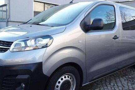 Opel Vivaro 68.113 km 25.590 &euro; Falkensee 14612