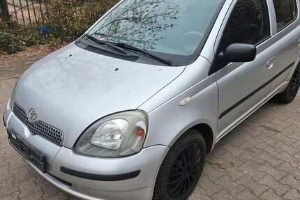 Toyota Yaris 153.000 km 1.700 &euro; Berlin 13353