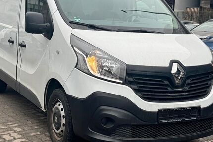 Renault Trafic 61.880 km 12.490 &euro; Berlin 12099