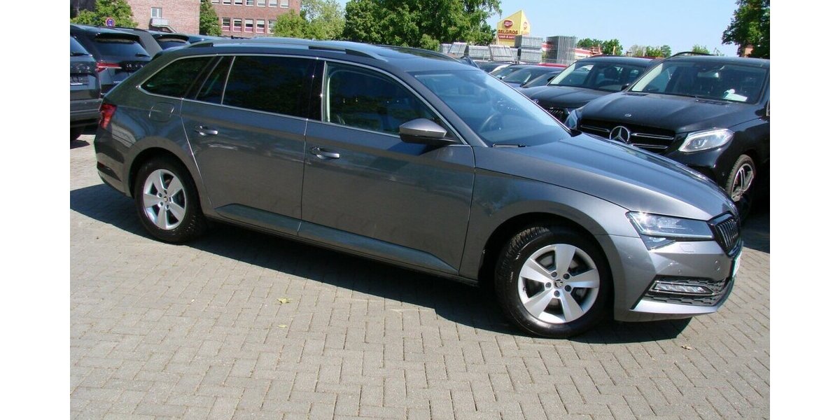 Skoda Superb 2.0TDI Style Pano ACC Columbus Standheizung 26.128 km 34.980 &euro; Falkensee 14612