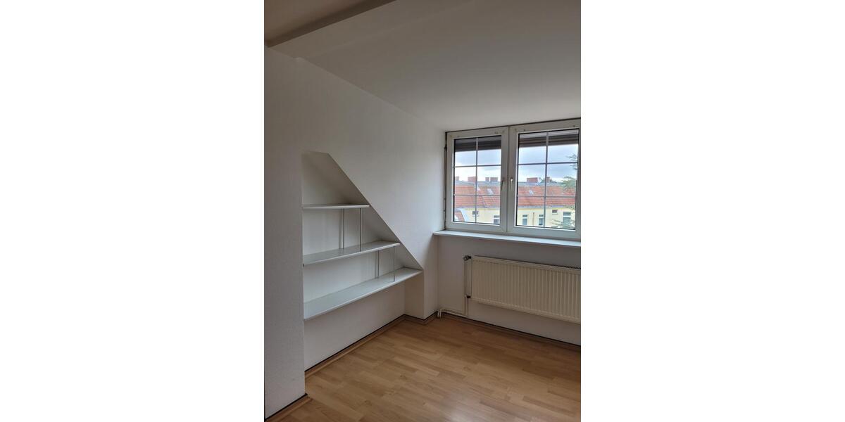 Dachgeschoßwohnung Berlin Charlottenburg-Wilmersdorf - 3 Zimmer, 102 m&sup2;, 1.428&euro; | Angebot:26151862