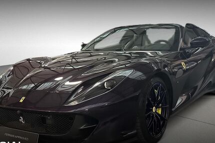 Ferrari 812 5.400 km 539.725 € Berlin 12203