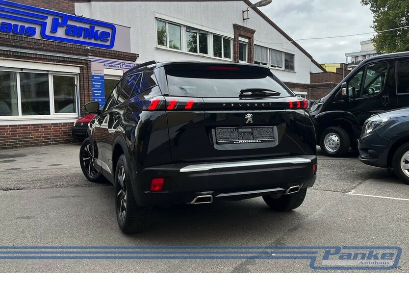 Peugeot 2008 GT 155 EAT8*Pano*LED*360°*TotWinkel*NAV* 36.726 km 20.990 € Berlin 13187