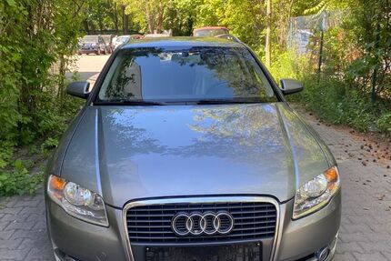 Audi A4 233.498 km 3.499 &euro; Berlin 12349