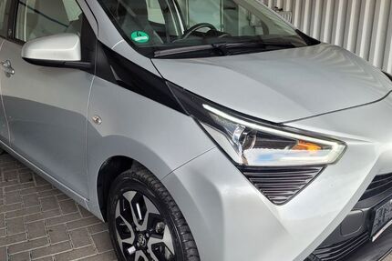 Toyota Aygo (X) 56.264 km 9.400 &euro; Berlin 12277