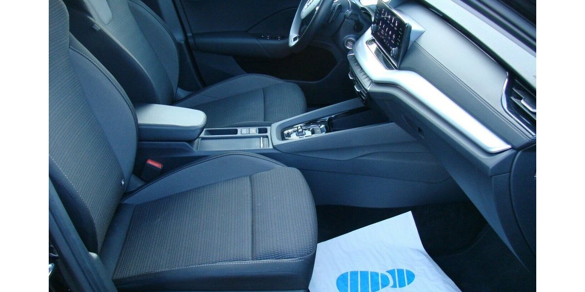 Skoda Octavia 2.0TDI Selection LED Tempomat Spurhalteass 56.838 km 26.980 &euro; Falkensee 14612