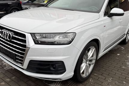 Audi Q7 176.000 km 26.444 &euro; Berlin 13599