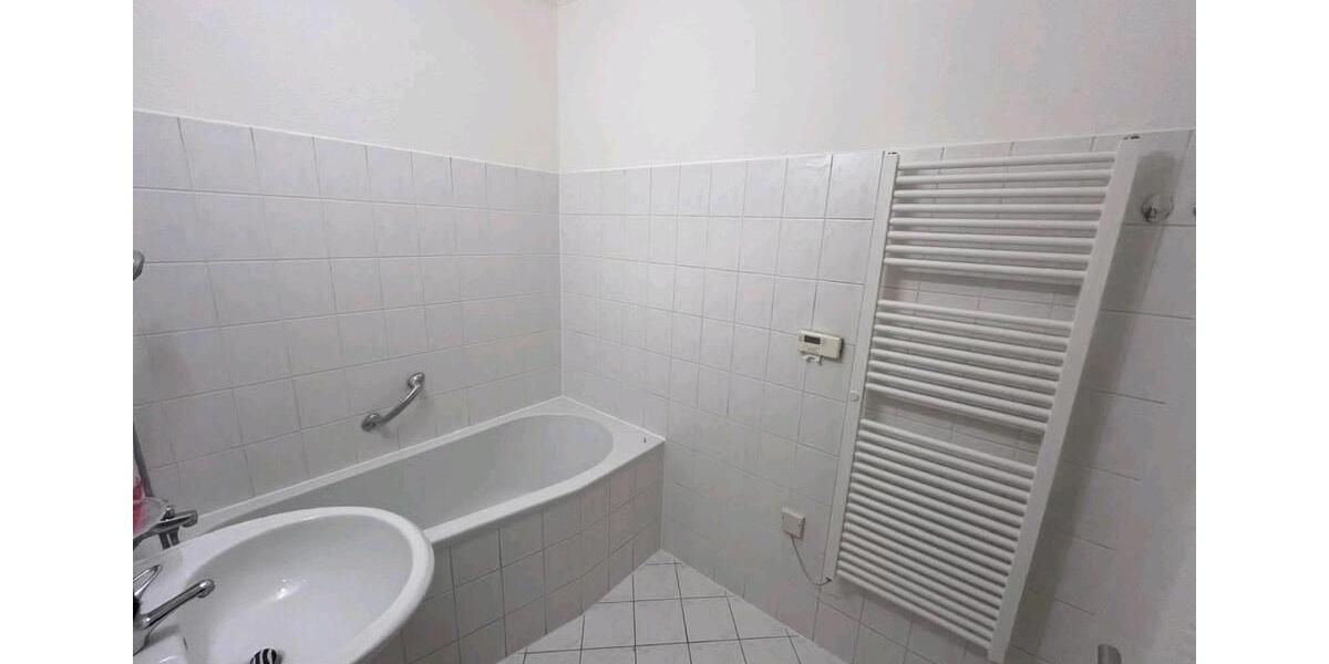 Hochparterre Berlin Treptow-Köpenick - 4 Zimmer, 80 m&sup2;, 1.699&euro; | Angebot:24507801