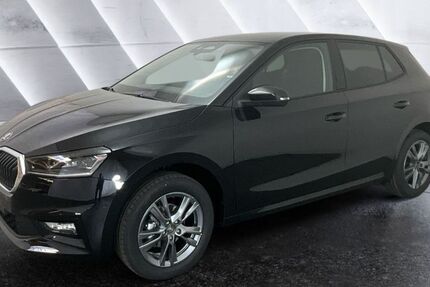 Skoda Fabia 9.990 km 22.990 &euro; Berlin 12681