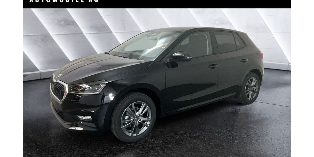 Skoda Fabia 9.990 km 22.990 &euro; Berlin 12681
