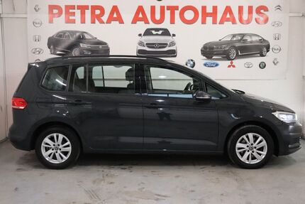 VW Touran 170.000 km 17.499 &euro; Berlin 12099