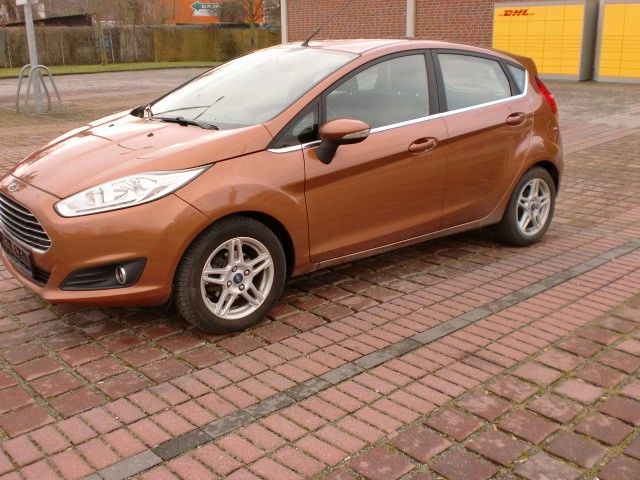 Ford Fiesta 87.800 km 7.999 &euro; Berlin 13435