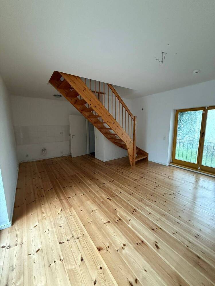 2-Zimmer-Wohnung in eigener Remise