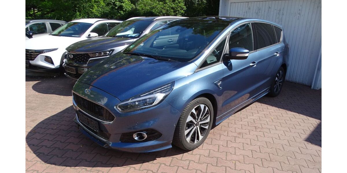 Ford S-Max 92.100 km 18.900 &euro; Berlin 12359