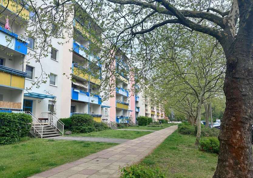 Wohnung zum Kaufen in Potsdam 120.000 € 34.42 m²