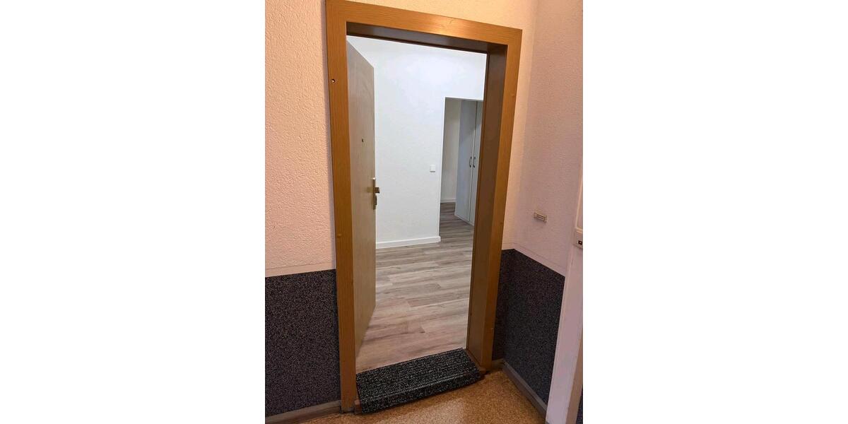 Hochparterre Berlin Treptow-Köpenick - 4 Zimmer, 80 m&sup2;, 1.699&euro; | Angebot:24507801