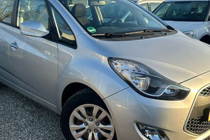 Hyundai ix20 33.286 km 8.990 &euro; Berlin 13089