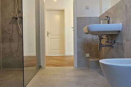 Wohnung Berlin Tempelhof-Schöneberg - 3 Zimmer, 76 m&sup2;, 1.670&euro; | Angebot:26832708