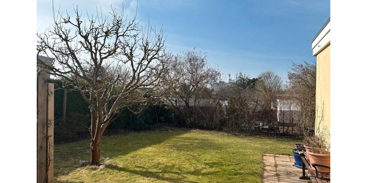 Bungalow Berlin Steglitz-Zehlendorf - 5.5 Zimmer, 160 m&sup2;, 2.500&euro; | Angebot:26644854