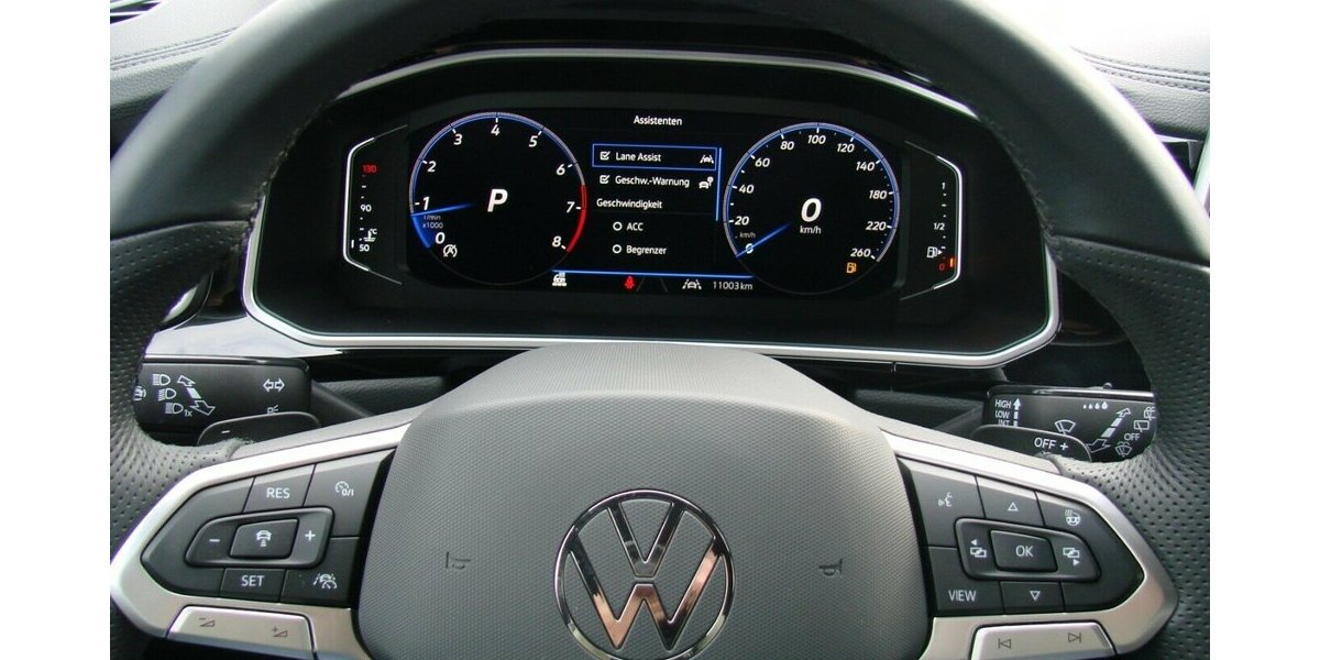 VW T-Roc 1.5TSi R-Line BMT IQ-Light ACC AHK Digital C 11.011 km 29.980 &euro; Falkensee 14612