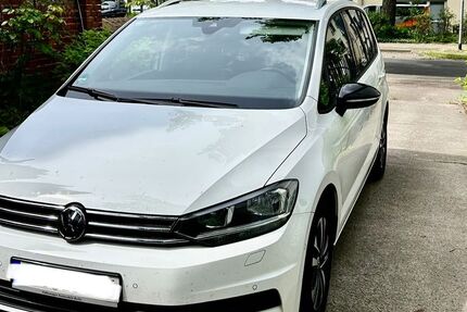 VW Touran 78.200 km 24.300 &euro; Glienicke/Nordbahn 16548