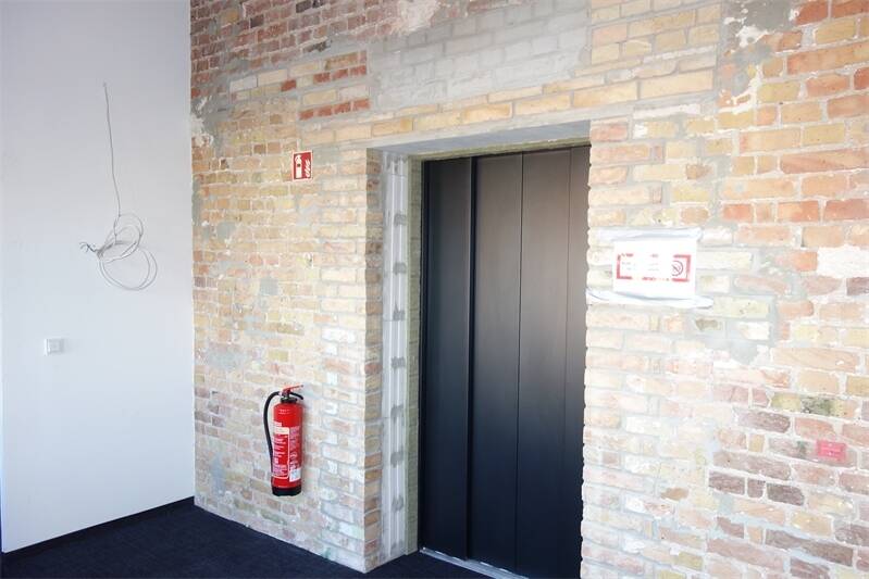 Gewerbeobjekt Berlin Alt-Treptow - 3 Zimmer, 265 m&sup2;, 6.360&euro; | Angebot:23957973