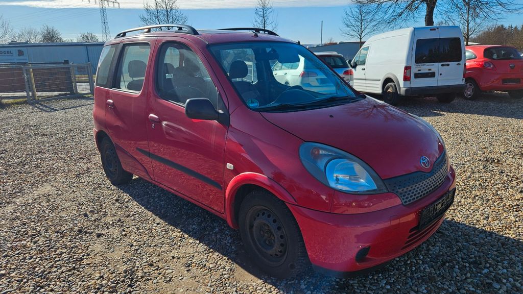 Toyota Yaris 284.200 km 1.990 &euro; Rüdersdorf OT Tasdorf 15562