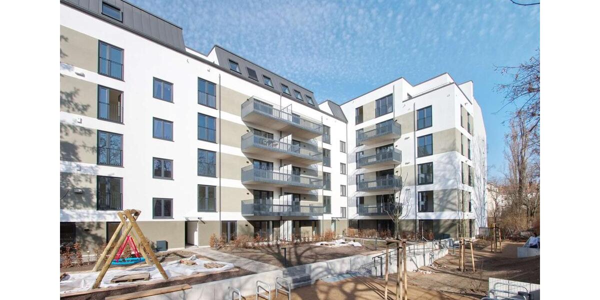 Etagenwohnung Berlin Lichtenberg - 4 Zimmer, 110 m&sup2;, 2.490&euro; | Angebot:25352810