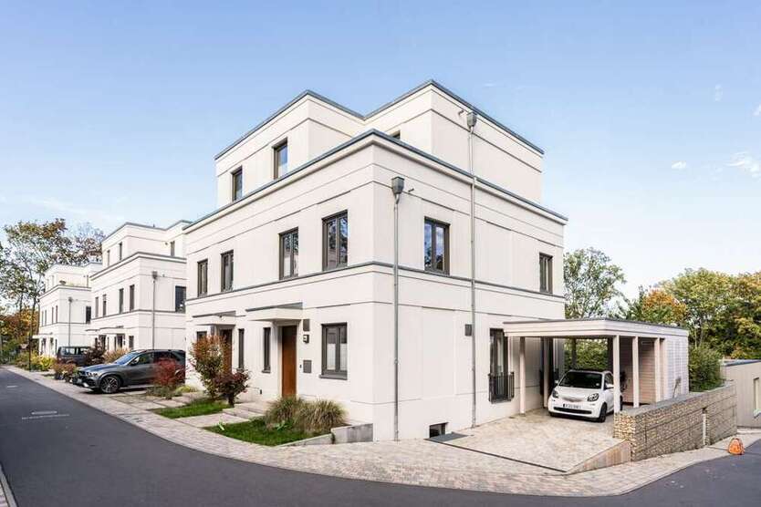 Haus zum Mieten in Potsdam 3.150 € 140 m²