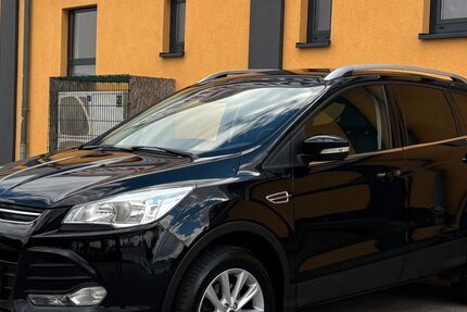 Ford Kuga 118.000 km 11.980 € Berlin 13587