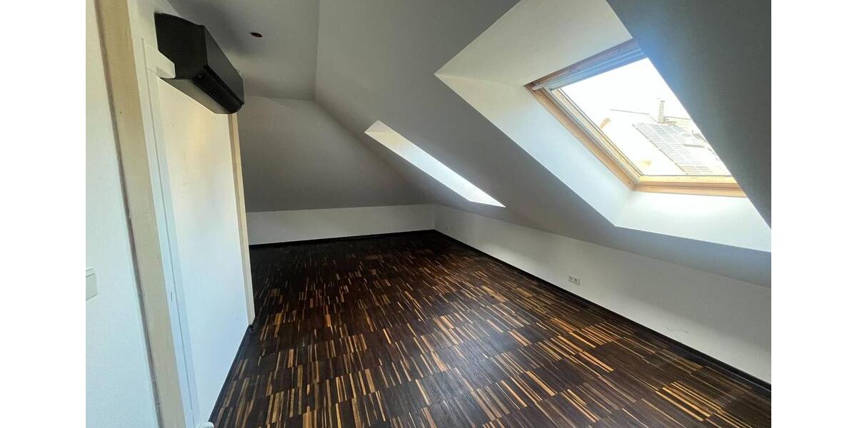 Dachgeschoßwohnung Berlin Treptow-Köpenick - 2 Zimmer, 80 m&sup2;, 1.196&euro; | Angebot:26421647
