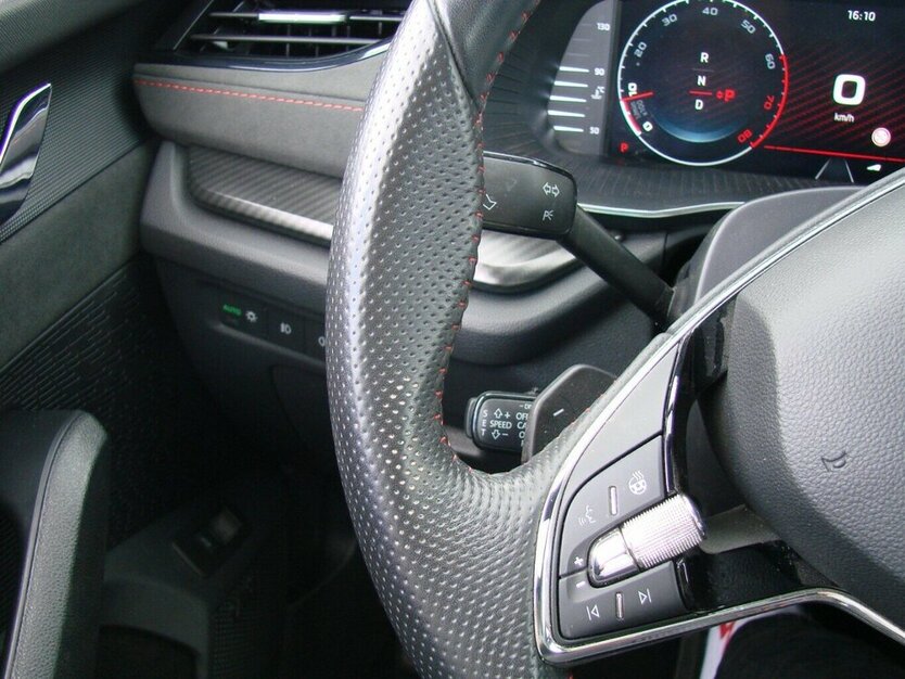 Skoda Octavia 2.0TSi RS Plus ACC Pano Canton Kamera 54.000 km 32.980 € Falkensee 14612